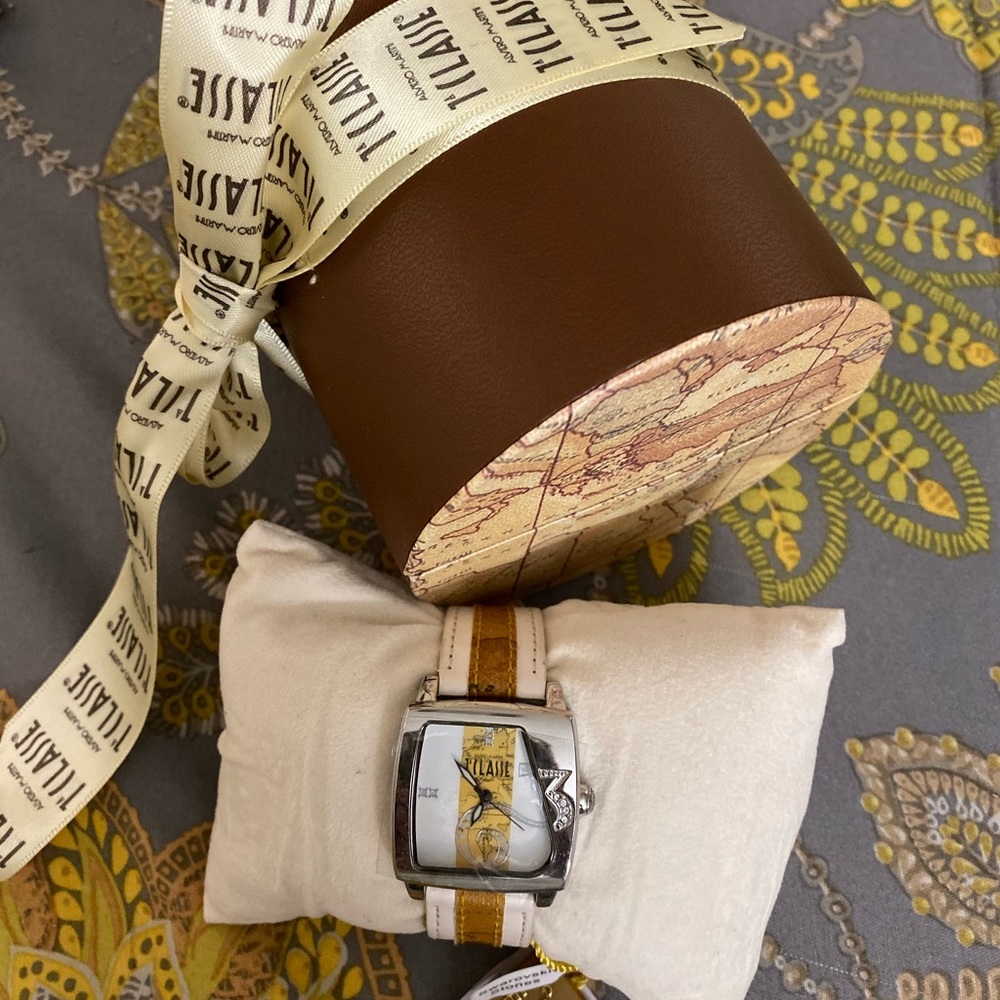 Alviero Martini 1A ladies watch